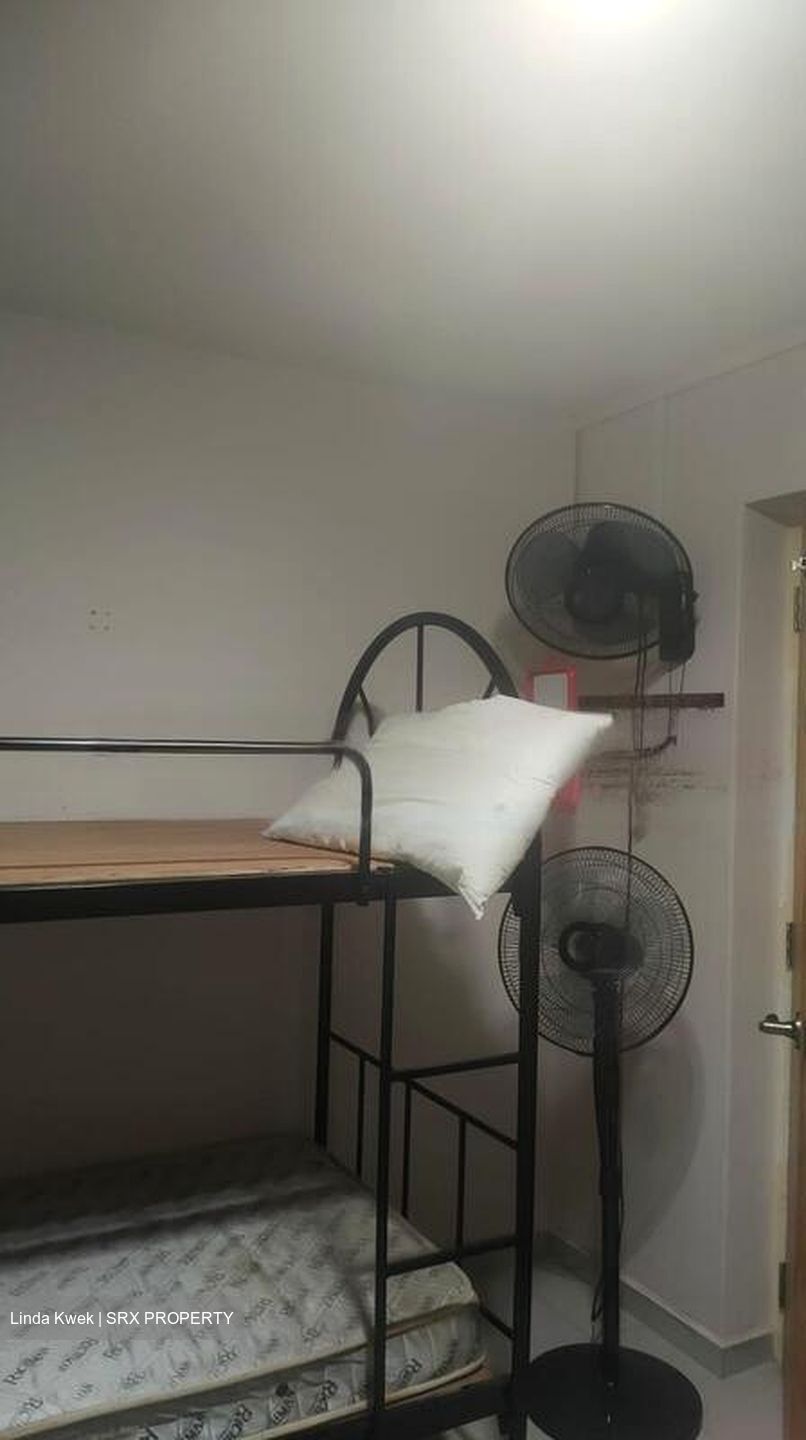 Blk 17 Lorong 7 Toa Payoh (Toa Payoh), HDB 3 Rooms #463240371